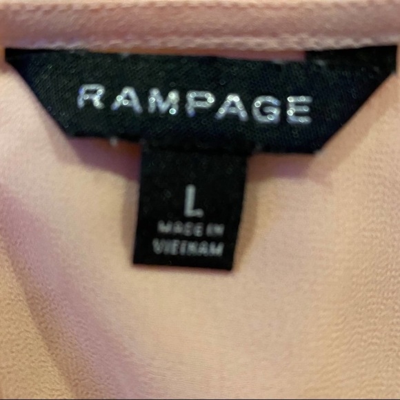 Rampage Blush Pink Sheer Ruffle Keyhole Blouse Large - Picture 6 of 7
